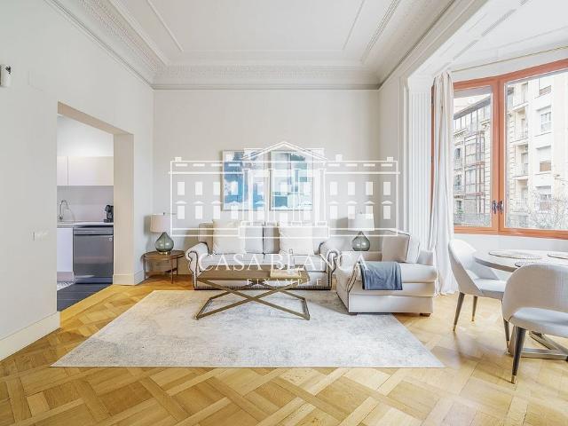 Piso en alquiler en calle Gran Via de Les Corts Catalanes, Barcelona, de 85 m² 2 habitaciones por 2.550