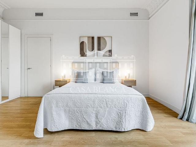Piso en alquiler en calle Gran Via de Les Corts Catalanes, Barcelona, de 88 m² 2 habitaciones por 2.600