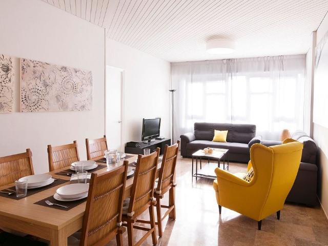 Piso en alquiler en calle Gran Via de Les Corts Catalanes, Barcelona, de 89 m² 4 habitaciones por 2.550