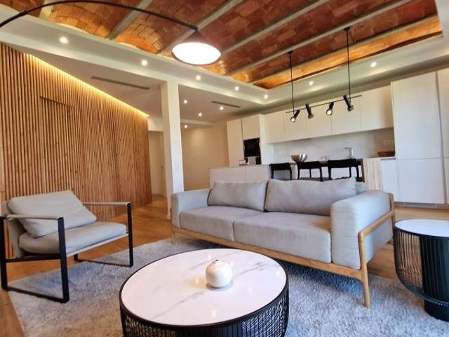 Piso en alquiler en calle Gran Via de Les Corts Catalanes, Barcelona, de 90 m² 3 habitaciones por 2.850
