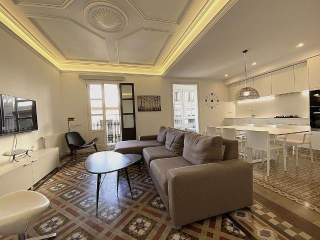 Piso en alquiler en calle Gravina, Barcelona, de 115 m² 3 habitaciones por 3.350
