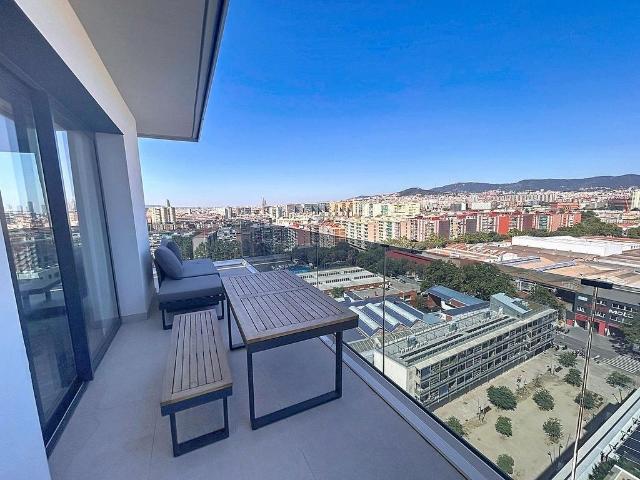 Piso en alquiler en calle Gretel Ammann Martinez, Barcelona, de 62 m² 2 habitaciones por 2.150