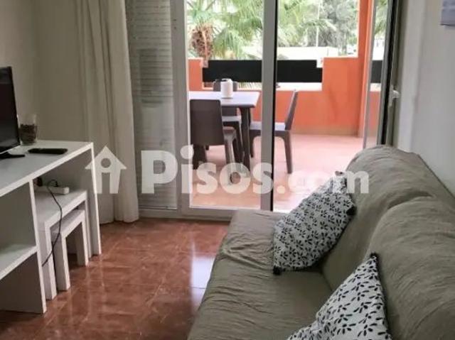 Piso en alquiler en Calle Islas Canarias, 13
