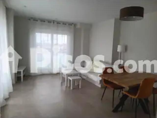 Piso en alquiler en Calle La Pereda, 36