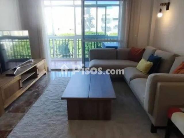 Piso en alquiler en Calle Lazaga