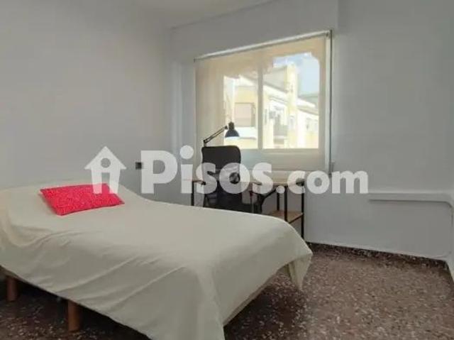 Piso en alquiler en Calle Puerta de Orihuela