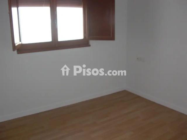 Piso en alquiler en Calle Pureza, cerca de Calle Betis