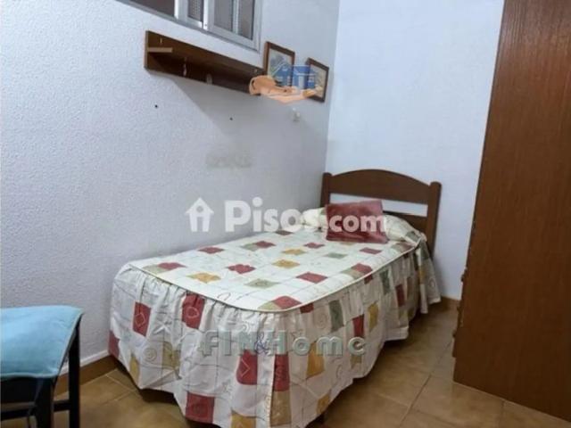 Piso en alquiler en Calle Pagés del Corro, cerca de Calle de Rosario Vega