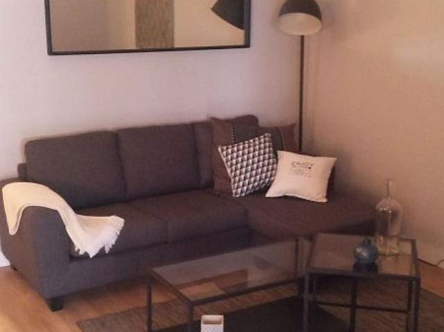 Piso en alquiler en calle Poeta Cabanyes, Barcelona, de 90 m² 3 habitaciones por 1.296