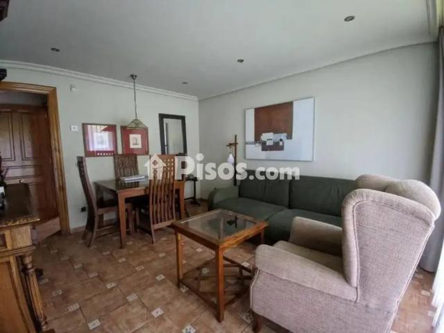 Piso en alquiler en Calle Poo, 52