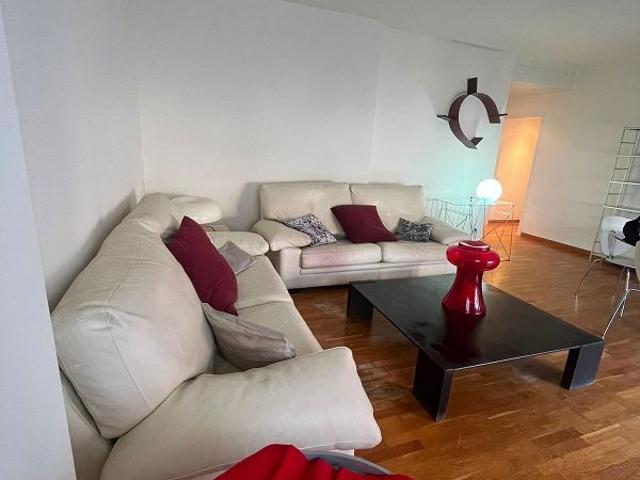 Piso en alquiler en calle Portola, Barcelona, de 80 m² 2 habitaciones por 1.370