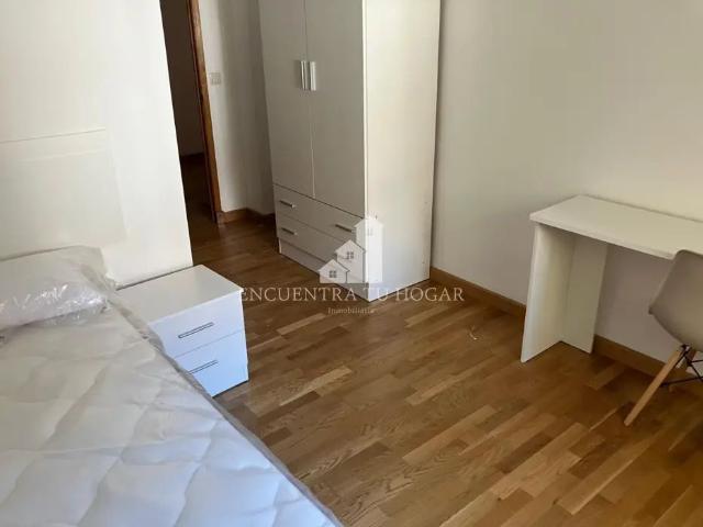 Piso en alquiler en Calle Ru Pena Corneira, Número 3