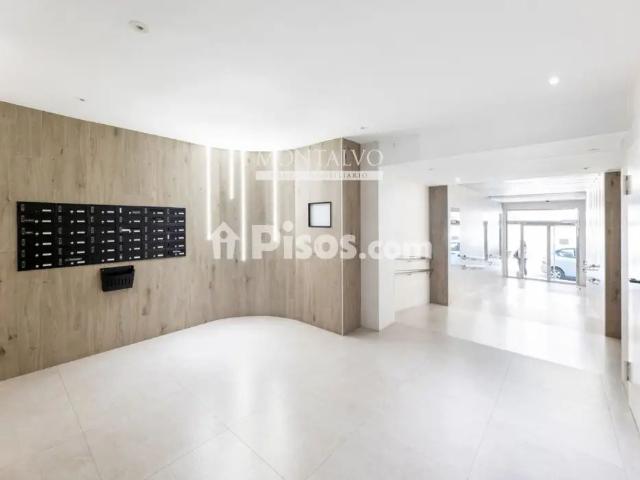 Piso en alquiler en Calle Ruiseñor, 8