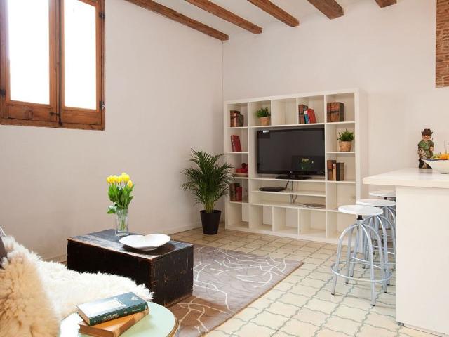 Piso en alquiler en calle Roca, Barcelona, de 76 m² 2 habitaciones por 1.250