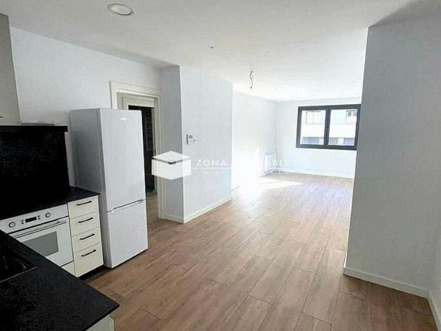 Piso en alquiler en calle Roureda de Sansa, Andorra la Vella, de 79 m² 2 habitaciones por 2.000