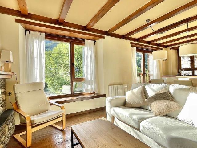 Piso en alquiler en calle Sant Joan, Alt Àneu, de 60 m² 2 habitaciones por 1.500