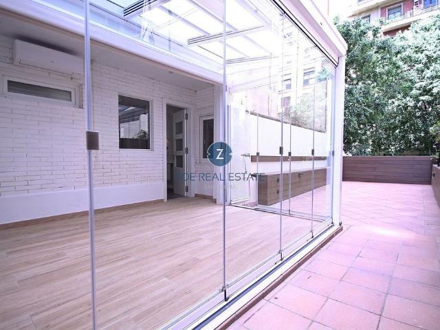 Piso en alquiler en calle Sepulveda, Barcelona, de 105 m² 3 habitaciones por 2.100