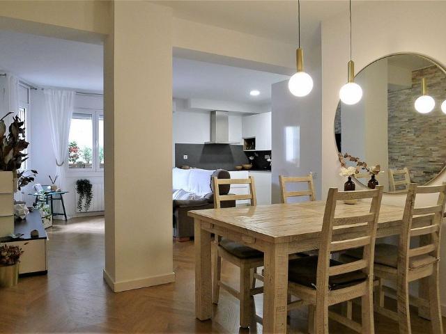 Piso en alquiler en calle Sepulveda, Barcelona, de 100 m² 3 habitaciones por 1.526