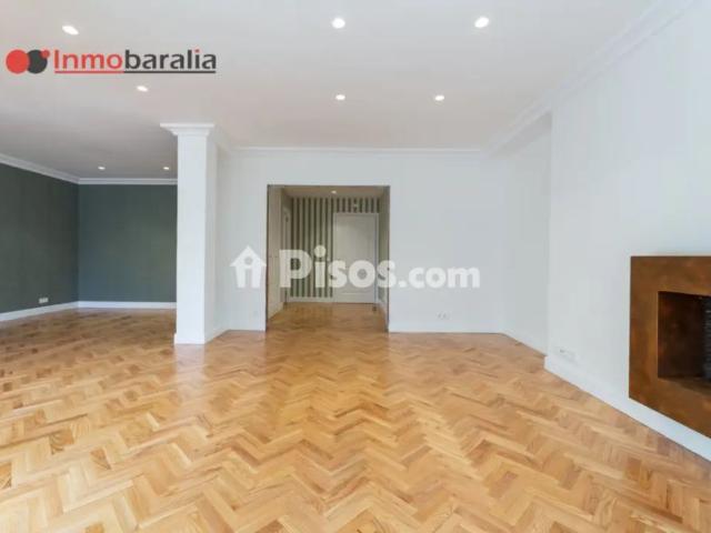 Piso en alquiler en Calle Solano