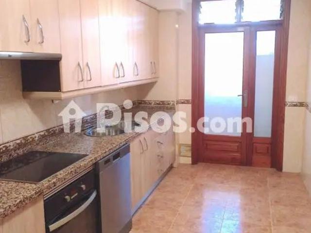 Piso en alquiler en Calle Tome Cano, 2