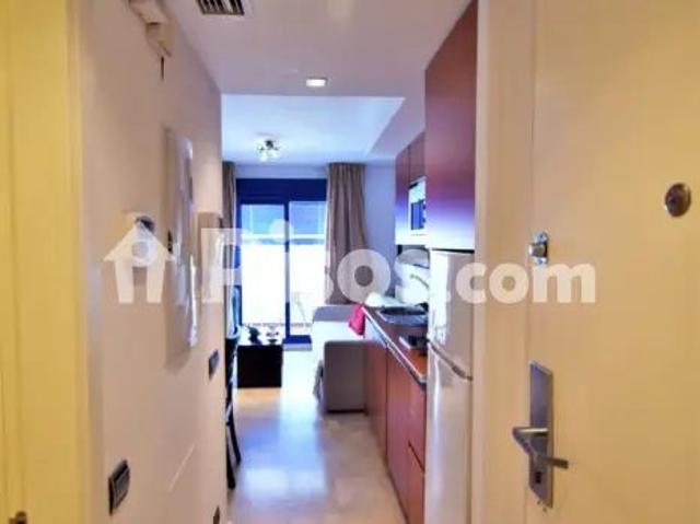 Piso en alquiler en Calle Torrealmádena