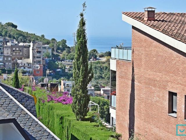 Piso en alquiler en calle València, Tiana, de 85 m² 3 habitaciones por 1.700