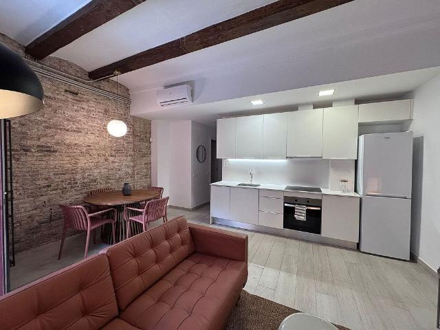 Piso en alquiler en calle Xipreret, Hospitalet de Llobregat, L´, de 65 m² 2 habitaciones por 870