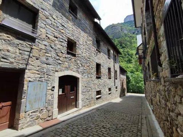Piso en Alquiler en Canfranc