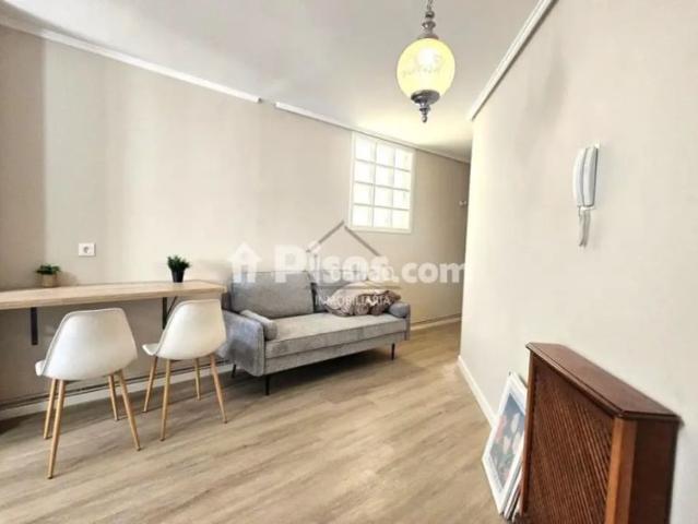 Piso en alquiler en Canido