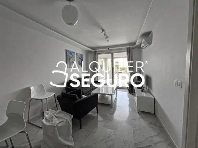 Piso en alquiler en Casares