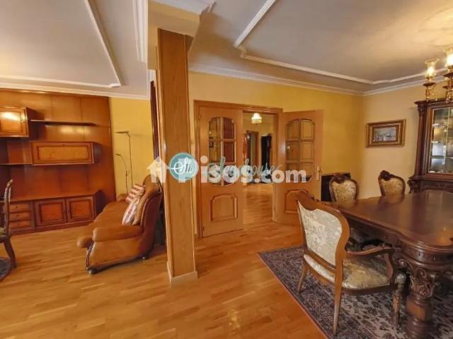 Piso en alquiler en Casco Antiguo