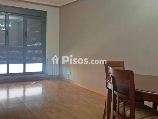 Piso en alquiler en Casco Antiguo