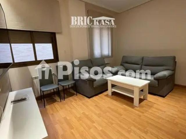 Piso en alquiler en Casco Antiguo