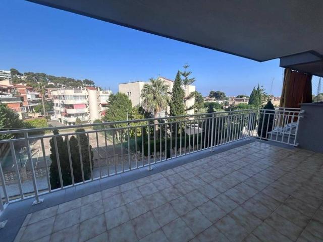Piso en Alquiler en Castelldefels