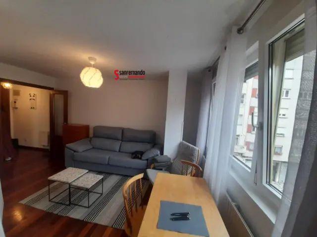 Piso en alquiler en Castilla Hermida