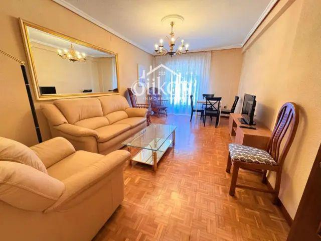 Piso en alquiler en Carmelitas