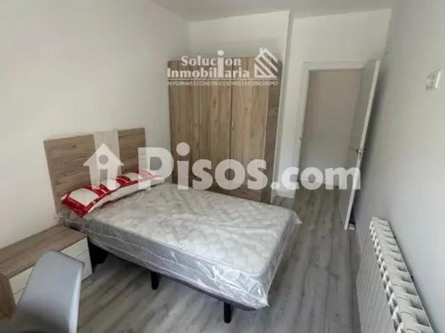Piso en alquiler en Carmelitas