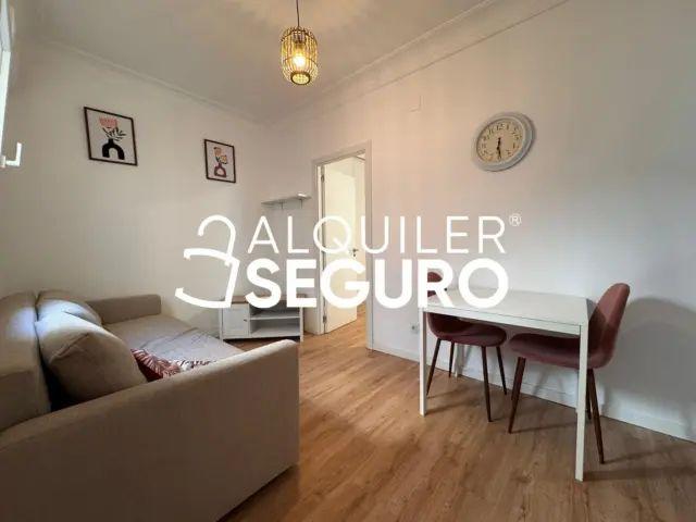 Piso en alquiler en Carabanchel