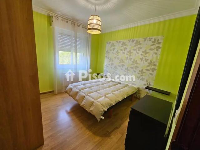 Piso en alquiler en Carballeira