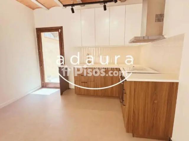 Piso en alquiler en Carrer d'Argentona, cerca de Muralla del Tigre