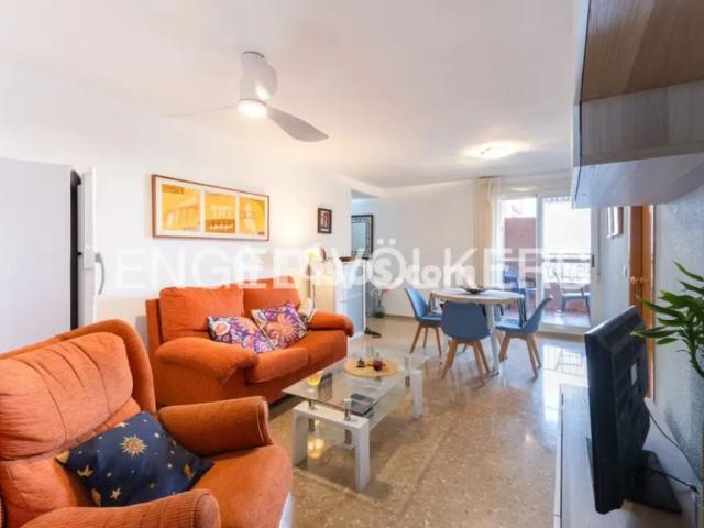 Piso en alquiler en Carrer de Arroz y Tartana