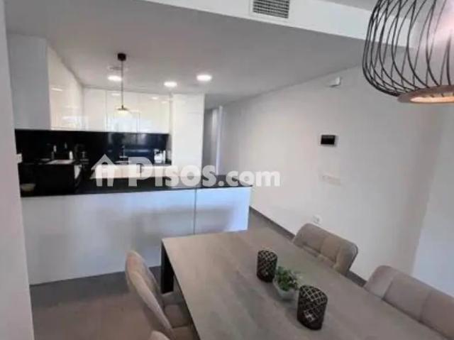 Piso en alquiler en Carrer de Canarias