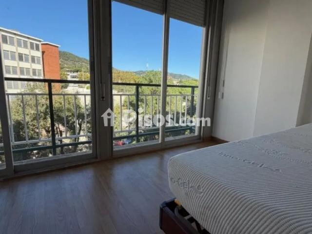 Piso en alquiler en Carrer de González Tablas