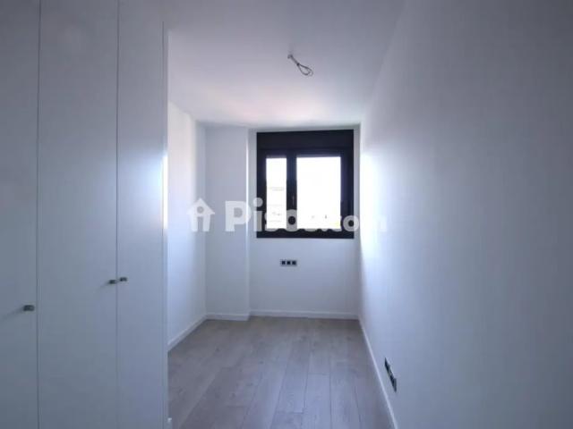Piso en alquiler en Carrer de Güell i Ferrer, cerca de Carrer dels Calders