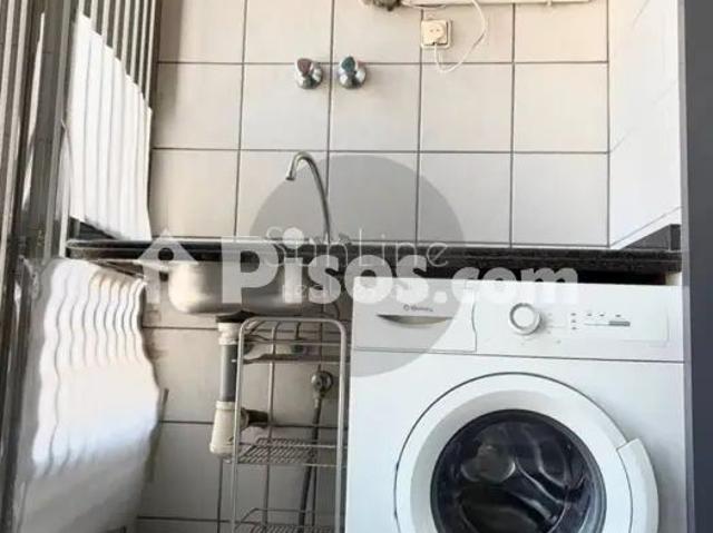 Piso en alquiler en Carrer de la Safor