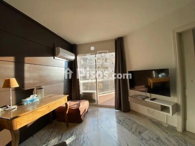 Piso en alquiler en Carrer de l'Illa Negra