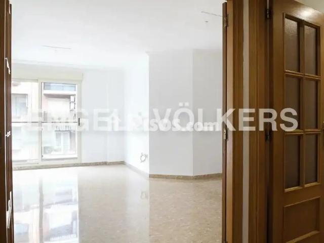 Piso en alquiler en Carrer del Dramaturg Àngel Guimerà, cerca de Carrer del Palleter