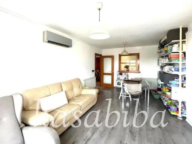 Piso en alquiler en Carrer del Serpis