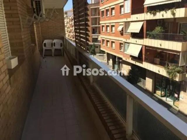 Piso en alquiler en Carrer del País Basc