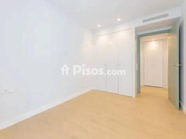 Piso en alquiler en Carrer Illes Canàries, cerca de Carrer de lo Rat Penat
